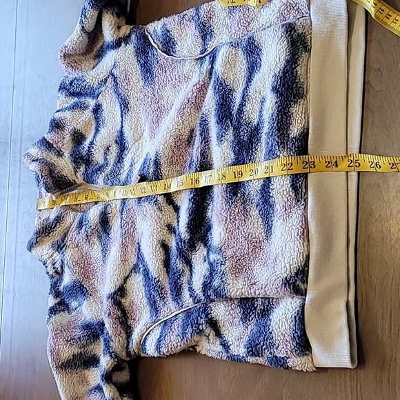 Athleta Girls Sherpa Half Zip Sweater watercolor Soft collared Size: XL/14 - Picture 14 of 16
